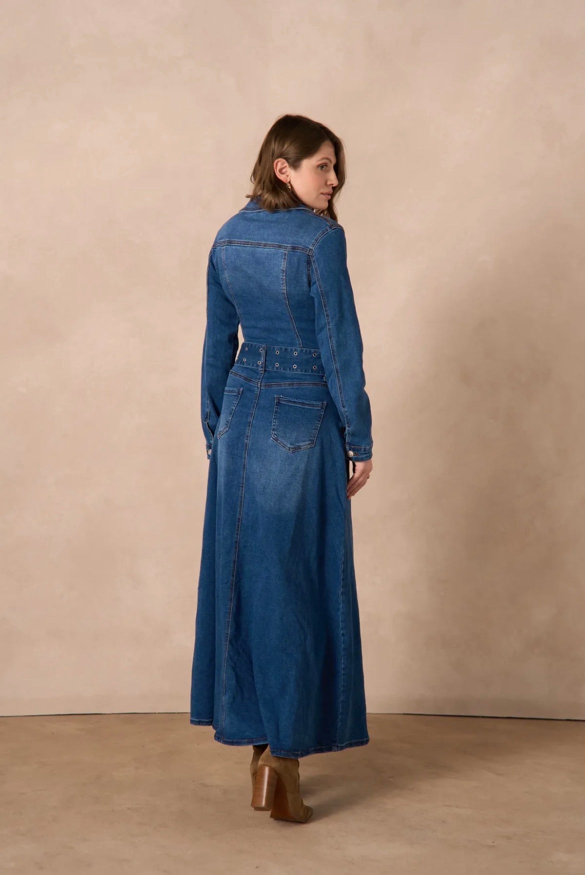 Robe bleue fluide